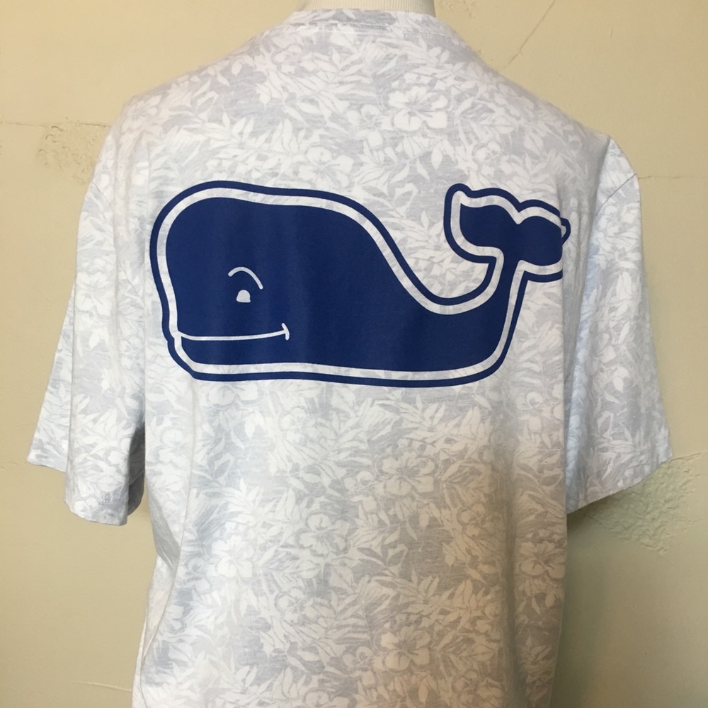 Vineyard Vines t-shirt